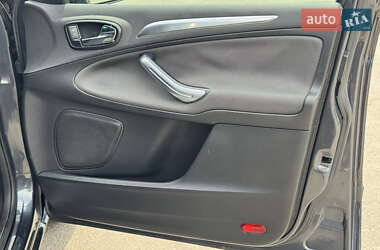 Мінівен Ford S-Max 2006 в 