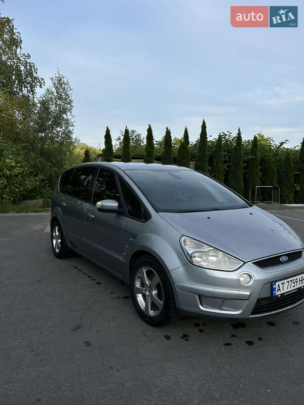 Минивэн Ford S-Max 2009 в 