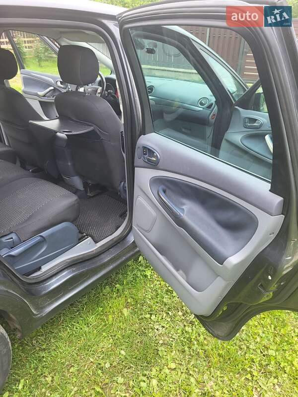 Минивэн Ford S-Max 2007 в Калуше