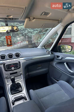 Минивэн Ford S-Max 2007 в 