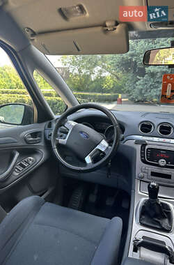 Минивэн Ford S-Max 2007 в 