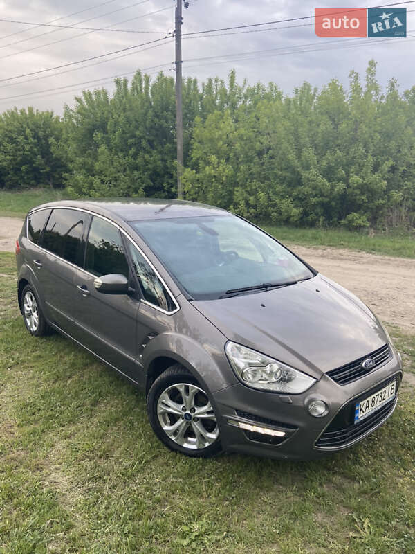 Минивэн Ford S-Max 2014 в Ирпене
