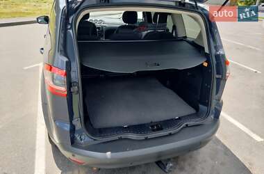 Минивэн Ford S-Max 2013 в 