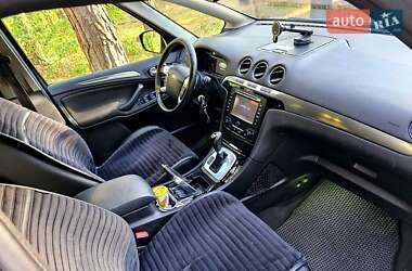 Минивэн Ford S-Max 2011 в 
