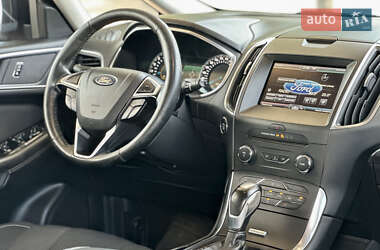 Минивэн Ford S-Max 2015 в 
