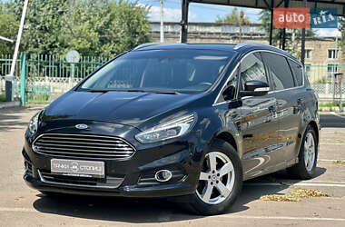 Минивэн Ford S-Max 2015 в 