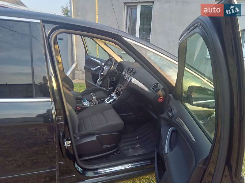 Минивэн Ford S-Max 2014 в Березовке