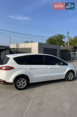 Минивэн Ford S-Max 2013 в 