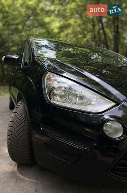 Минивэн Ford S-Max 2011 в 