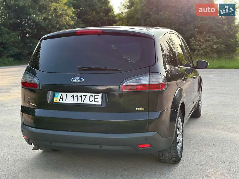 Минивэн Ford S-Max 2007 в Дубно