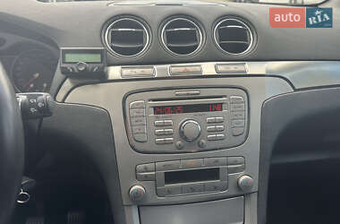 Мінівен Ford S-Max 2010 в 