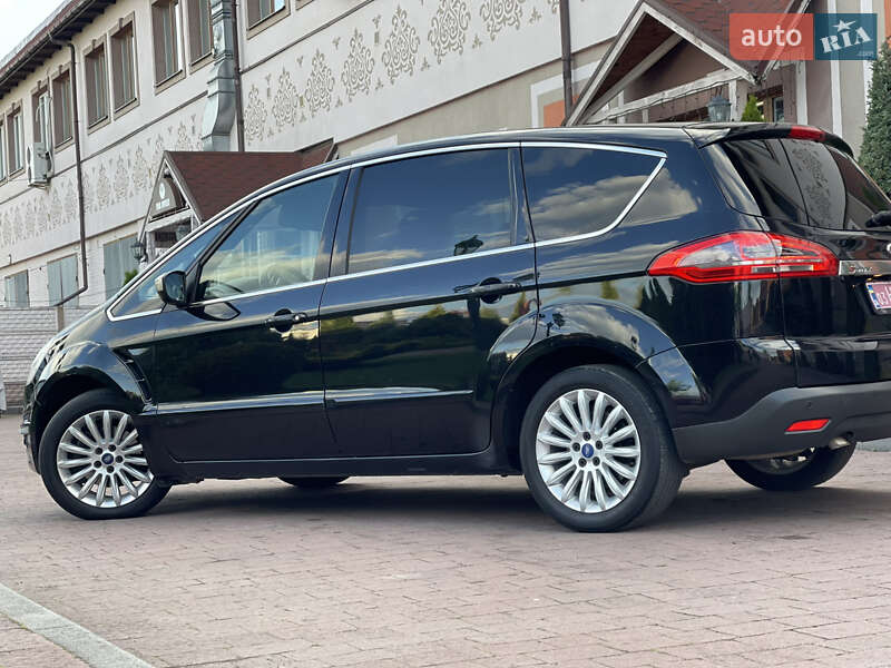 Минивэн Ford S-Max 2011 в Стрые