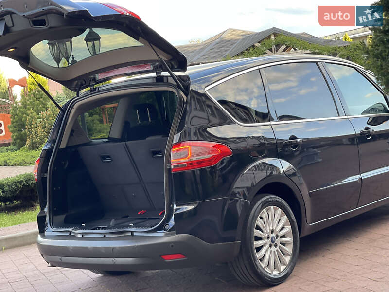 Минивэн Ford S-Max 2011 в Стрые