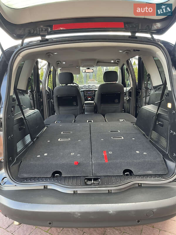Минивэн Ford S-Max 2011 в Стрые
