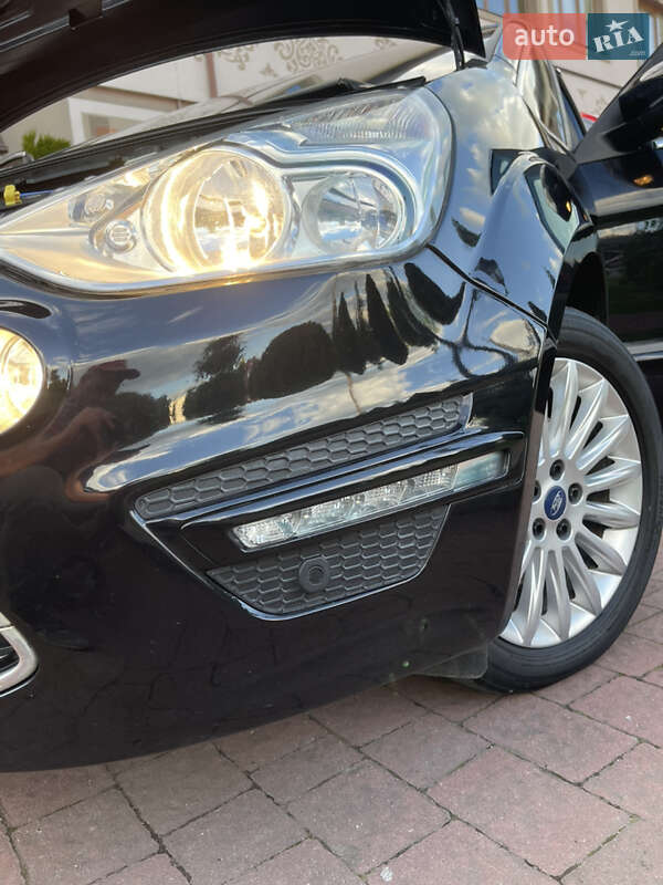 Минивэн Ford S-Max 2011 в Стрые