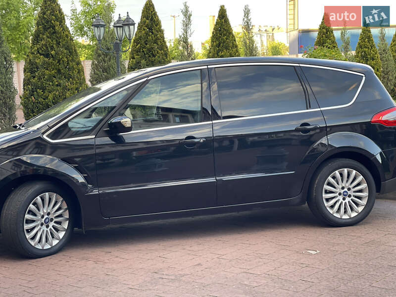 Минивэн Ford S-Max 2011 в Стрые