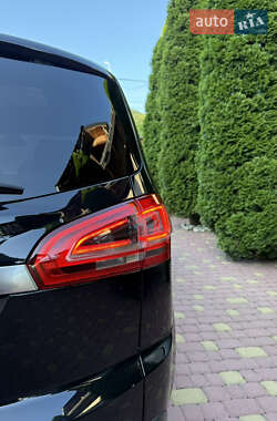 Минивэн Ford S-Max 2011 в 