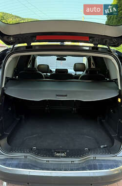 Минивэн Ford S-Max 2011 в 