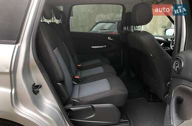 Минивэн Ford S-Max 2011 в 