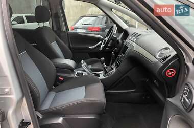 Минивэн Ford S-Max 2011 в 