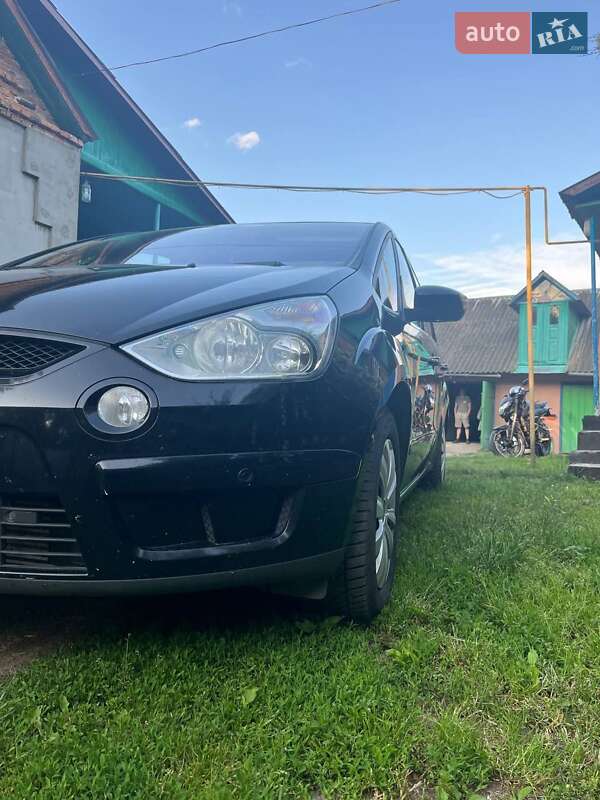 Минивэн Ford S-Max 2009 в Белогорье
