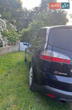 Минивэн Ford S-Max 2009 в 