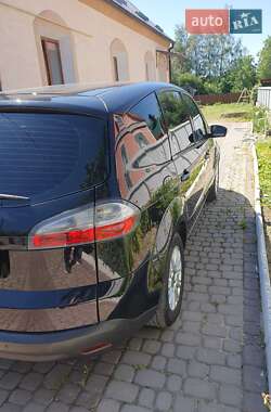 Минивэн Ford S-Max 2009 в 
