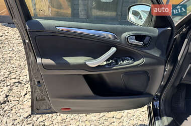 Минивэн Ford S-Max 2011 в 