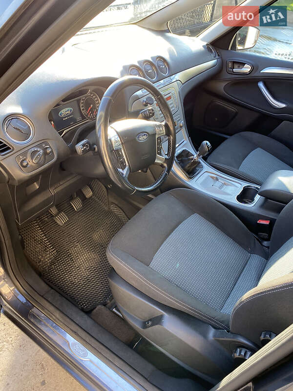 Мінівен Ford S-Max 2008 в Острозі