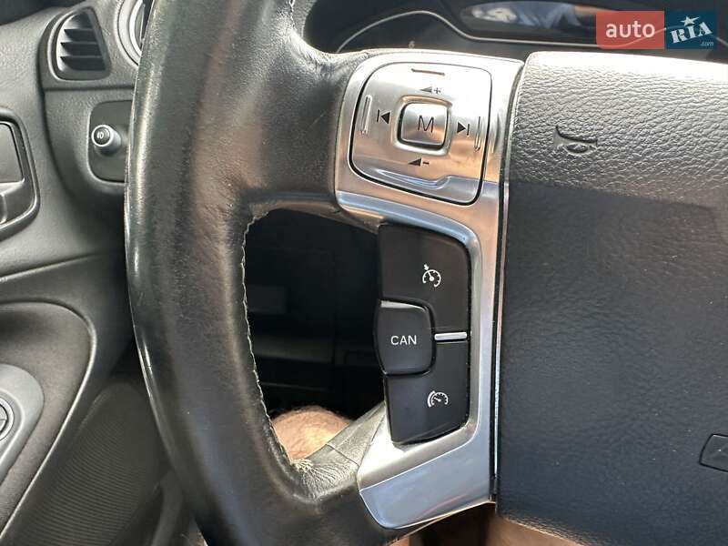 Минивэн Ford S-Max 2013 в Киеве