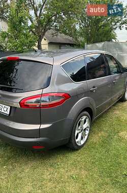 Минивэн Ford S-Max 2013 в 