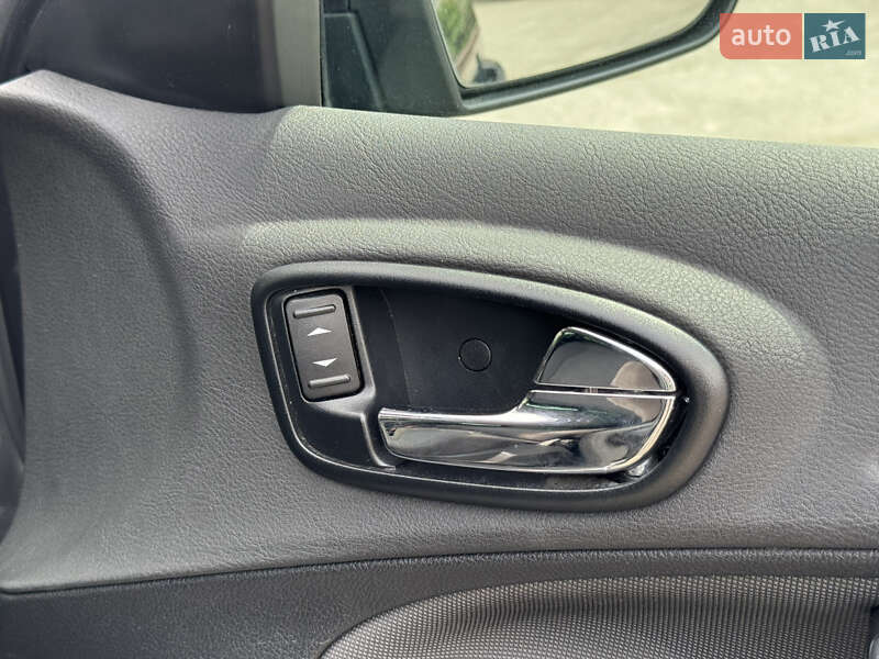 Мінівен Ford S-Max 2006 в Тернополі