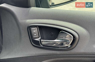 Минивэн Ford S-Max 2006 в 