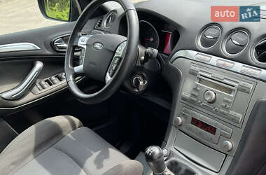 Минивэн Ford S-Max 2006 в 