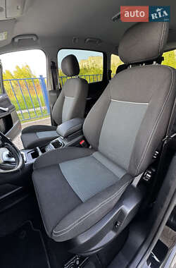 Мінівен Ford S-Max 2014 в 