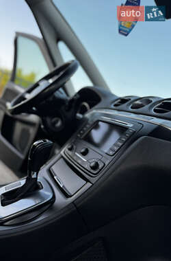 Мінівен Ford S-Max 2014 в 