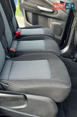 Мінівен Ford S-Max 2014 в 