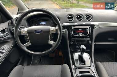Мінівен Ford S-Max 2013 в 