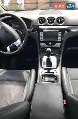 Минивэн Ford S-Max 2007 в 