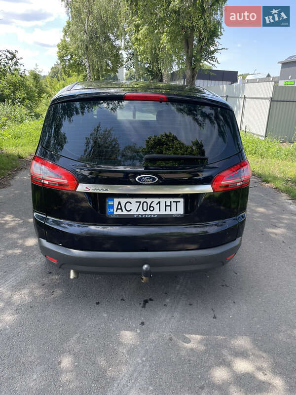 Минивэн Ford S-Max 2011 в Владимире