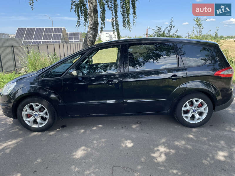 Минивэн Ford S-Max 2011 в Владимире