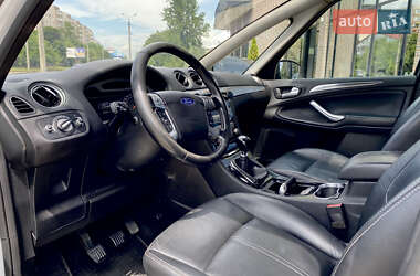 Мінівен Ford S-Max 2010 в 