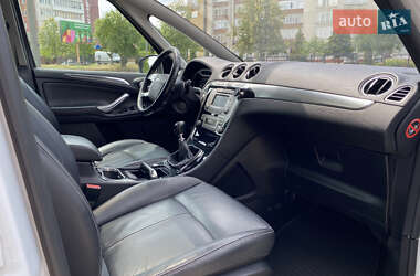 Мінівен Ford S-Max 2010 в 