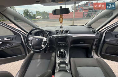 Минивэн Ford S-Max 2012 в 