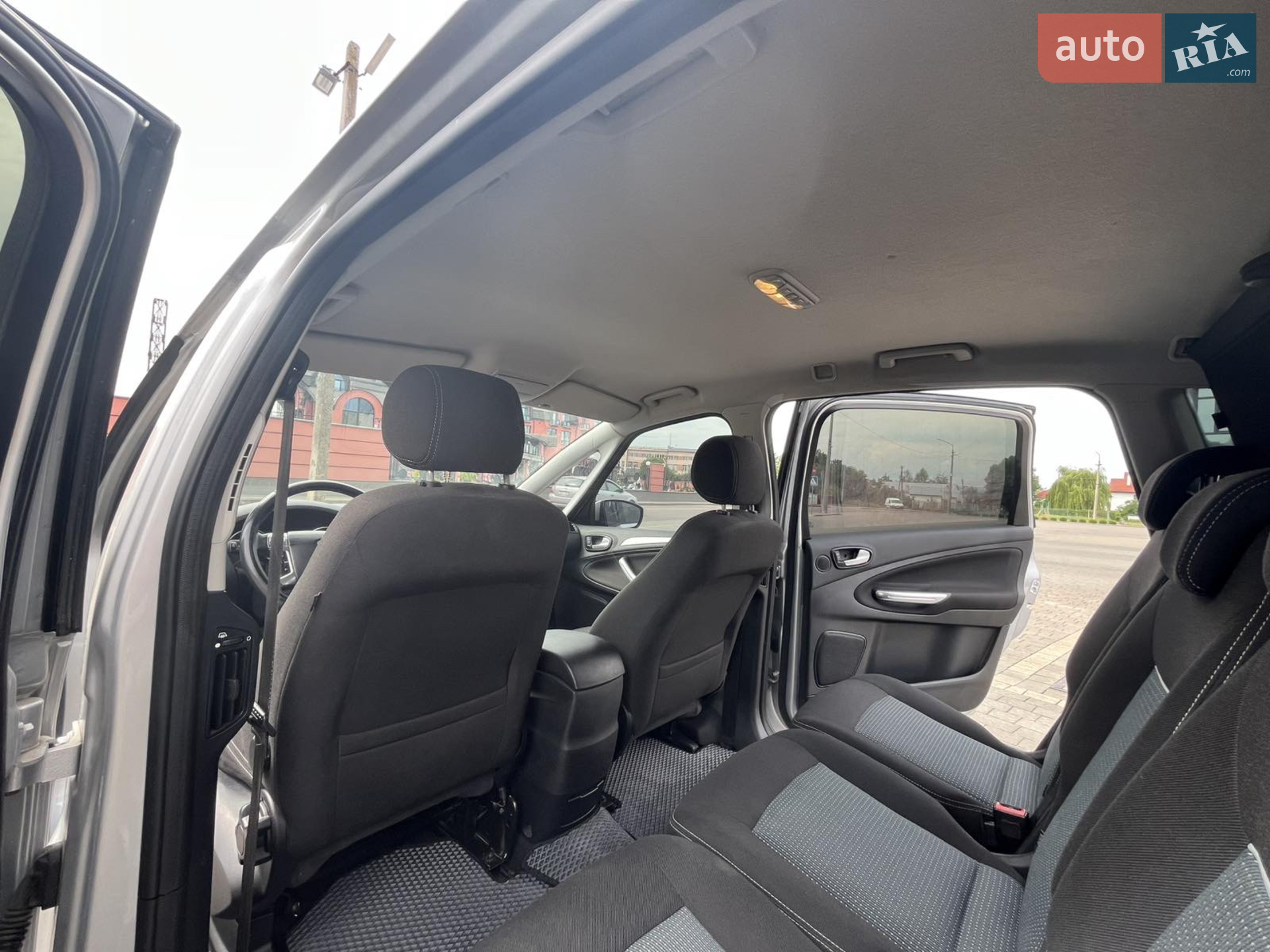 2012 Ford S-MAX - мініатюра 18