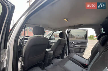 Минивэн Ford S-Max 2012 в 