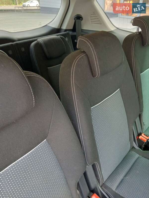 Мінівен Ford S-Max 2010 в Луцьку