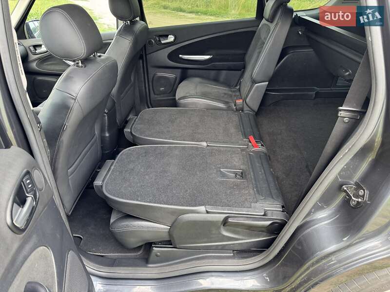Минивэн Ford S-Max 2009 в Киеве