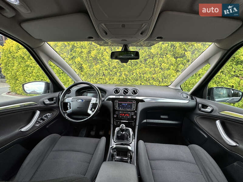 Минивэн Ford S-Max 2011 в Стрые