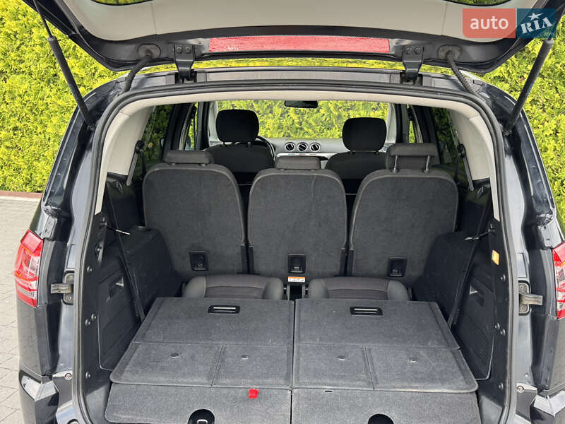 Минивэн Ford S-Max 2011 в Стрые